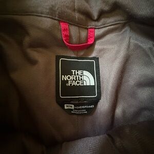 North face woman’s ski pant like new M